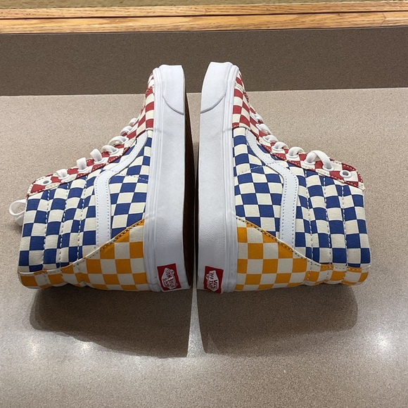 Vans - Picture 4 of 6